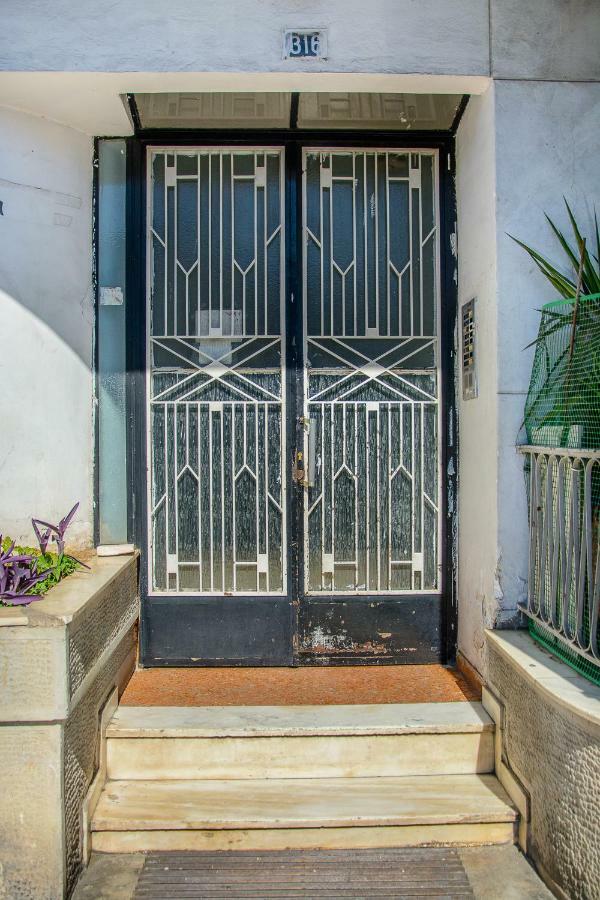 Fully Renovated And Relaxing Apartment Athen Eksteriør billede
