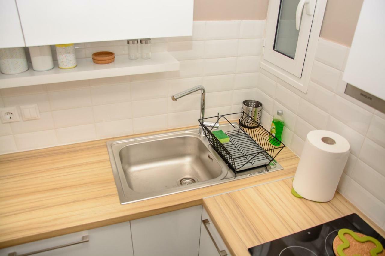 Fully Renovated And Relaxing Apartment Athen Eksteriør billede