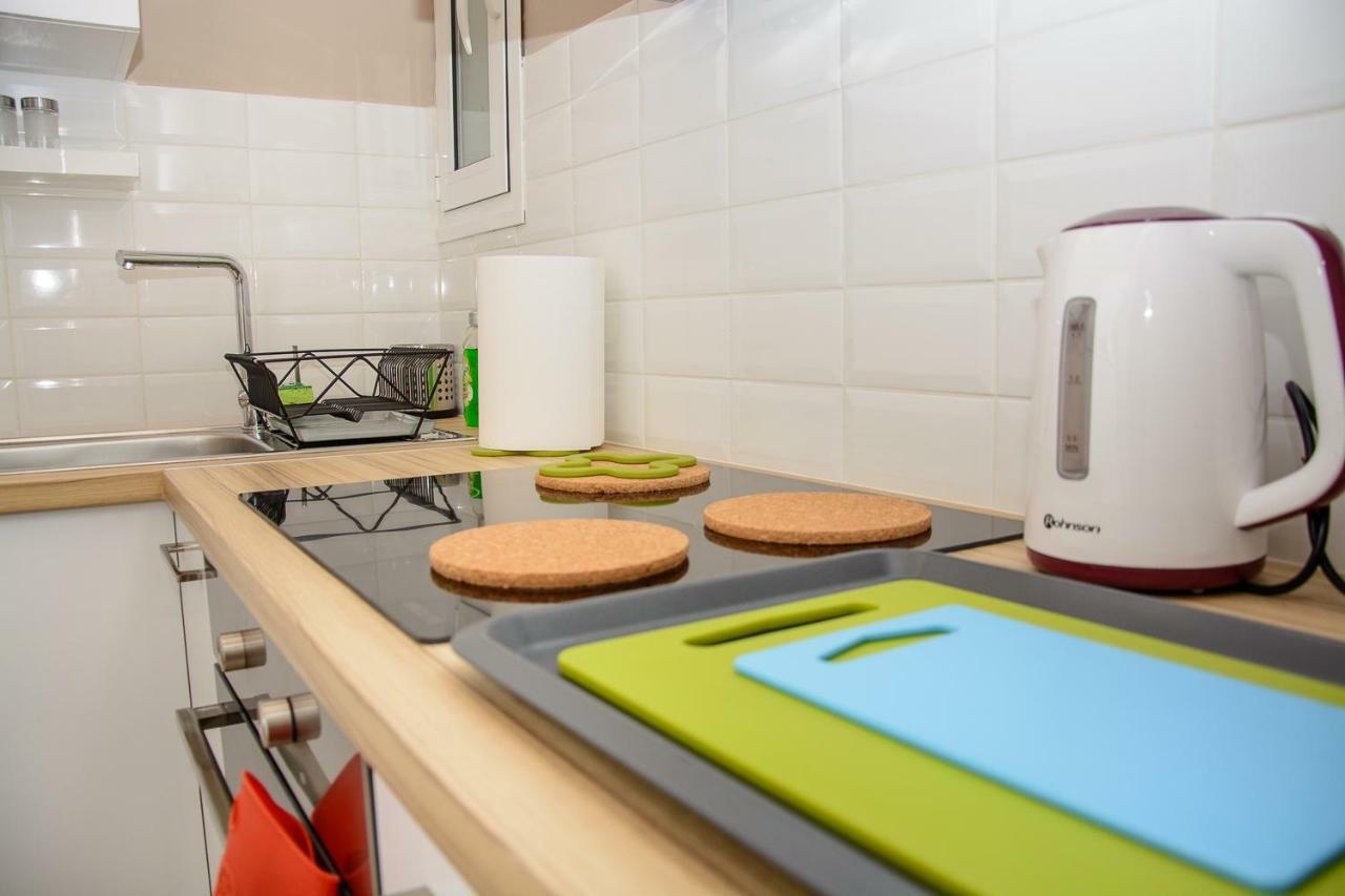Fully Renovated And Relaxing Apartment Athen Eksteriør billede