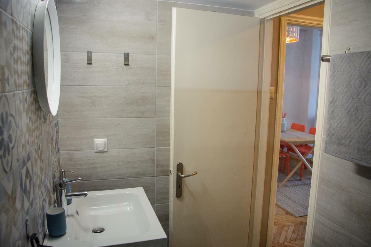 Fully Renovated And Relaxing Apartment Athen Eksteriør billede